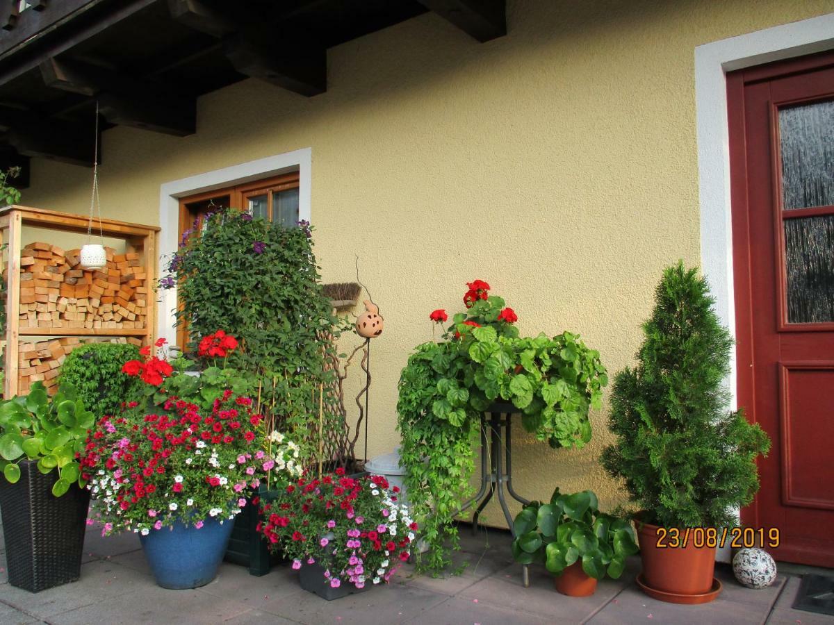 Apartament Haus Am Dorfplatz Uttendorf Zewnętrze zdjęcie